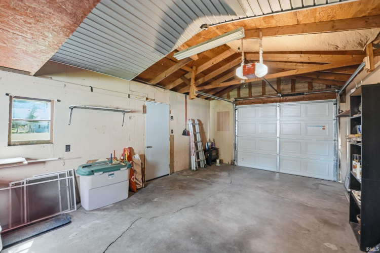 Listing Image 33