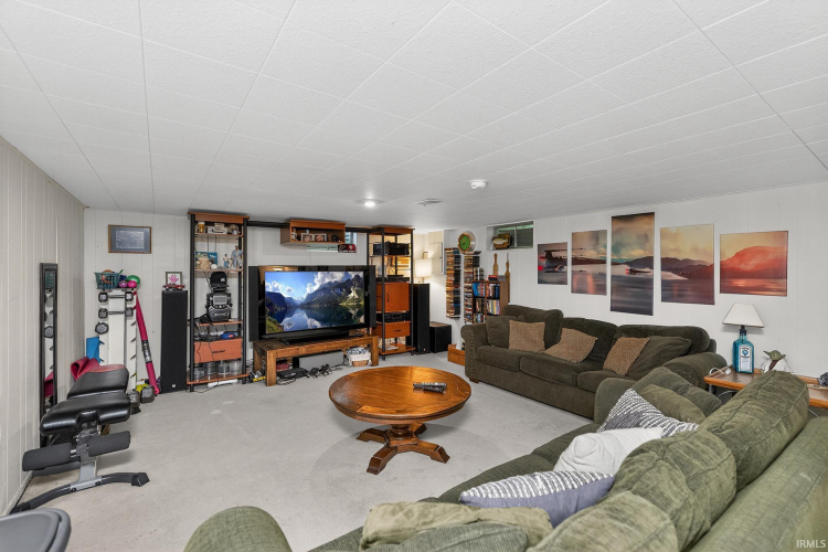 Listing Image 19