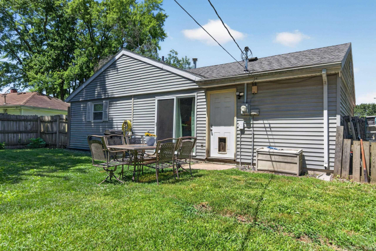 Listing Image 19