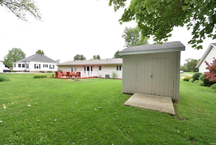 Listing Image 7