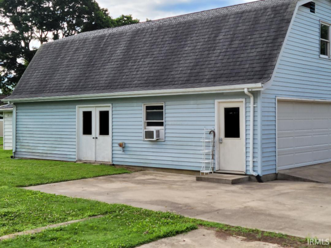 Listing Image 33