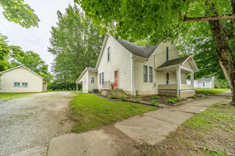 Listing Image 3