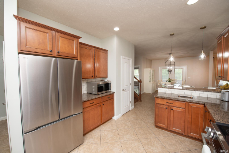 Listing Image 19