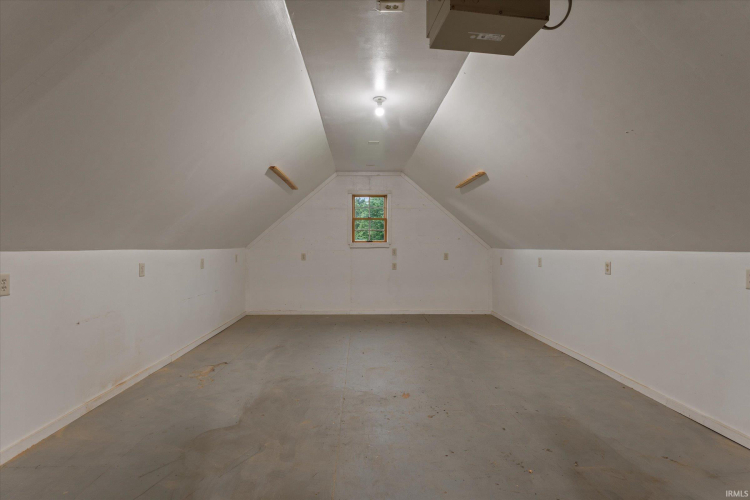 Listing Image 36