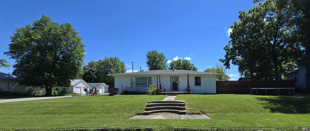 Listing Image 18