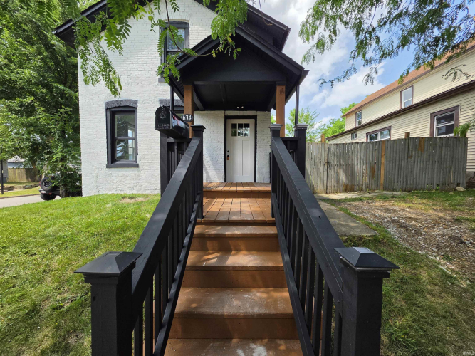 Listing Image 3