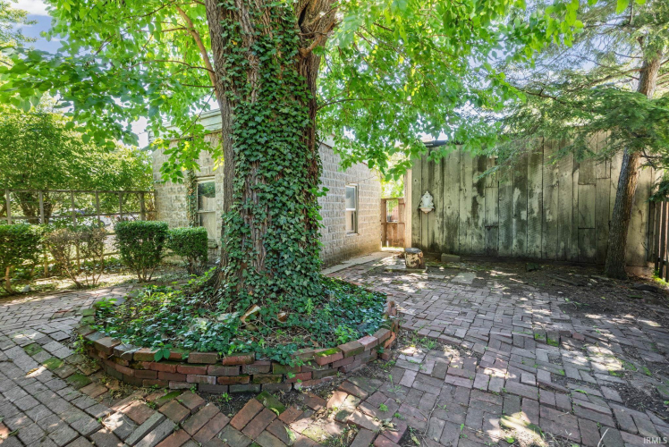 Listing Image 39