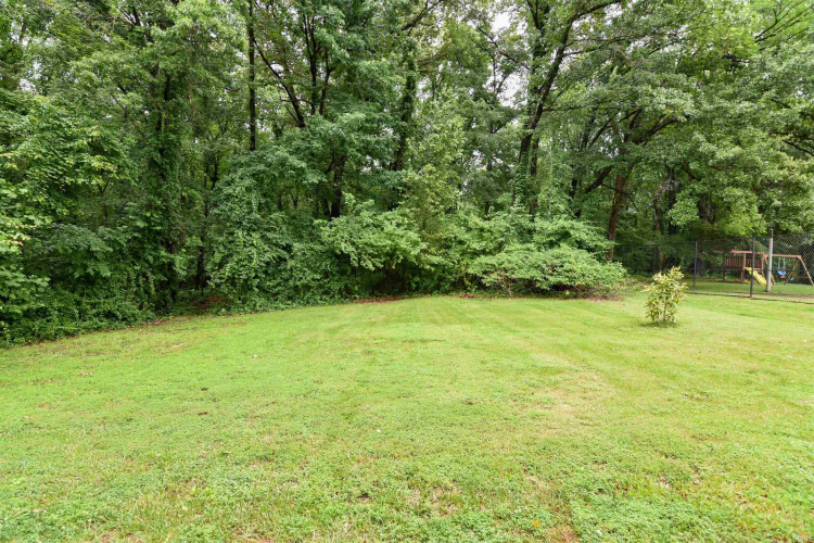 Listing Image 44