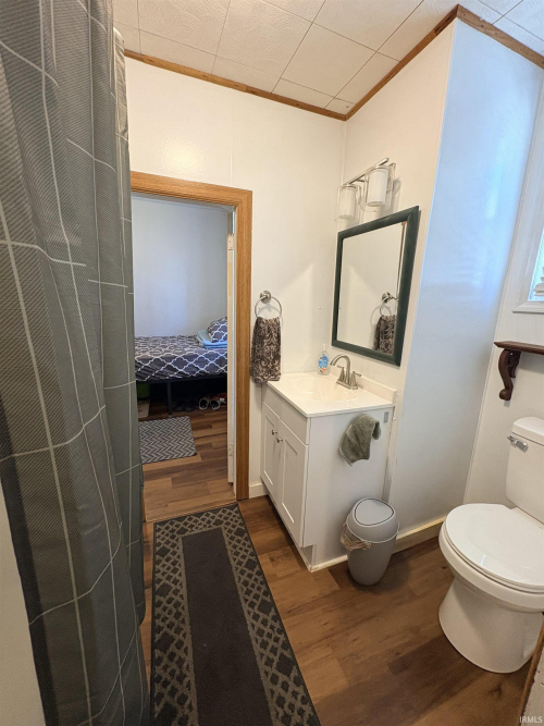 Listing Image 9