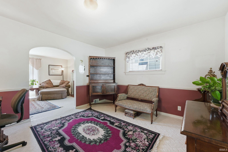 Listing Image 12