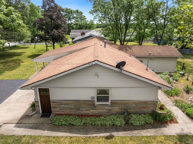 Listing Image 20