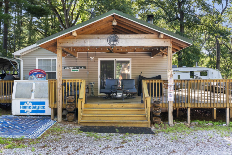 Listing Image 18