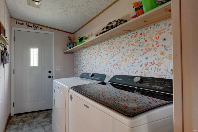 Listing Image 25