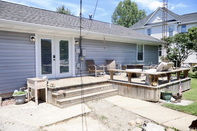 Listing Image 6