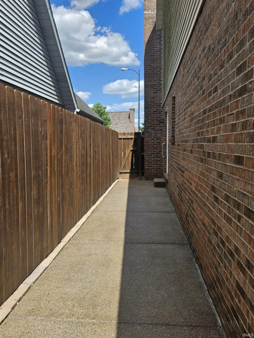 Listing Image 29