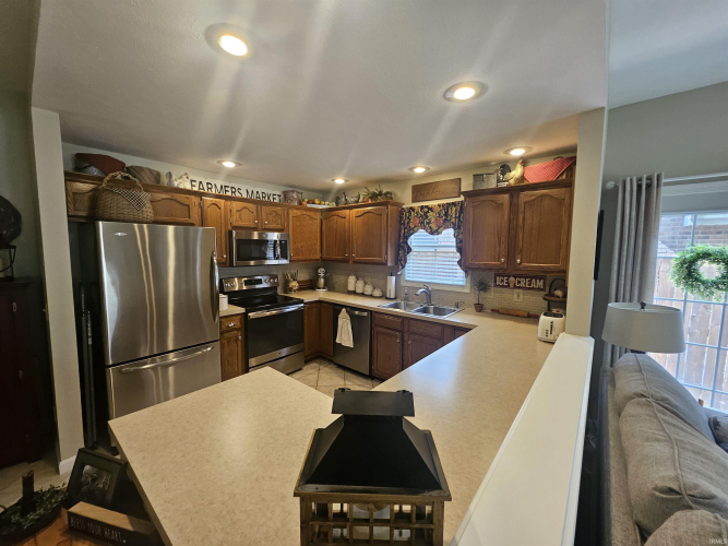 Listing Image 10