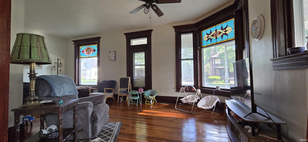 Listing Image 13