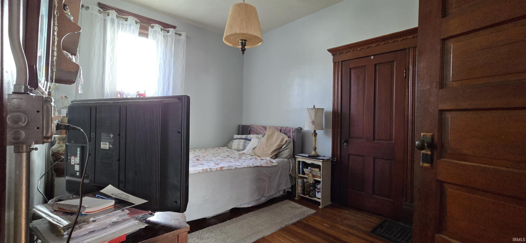 Listing Image 17