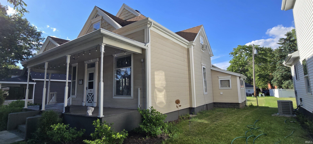 Listing Image 3
