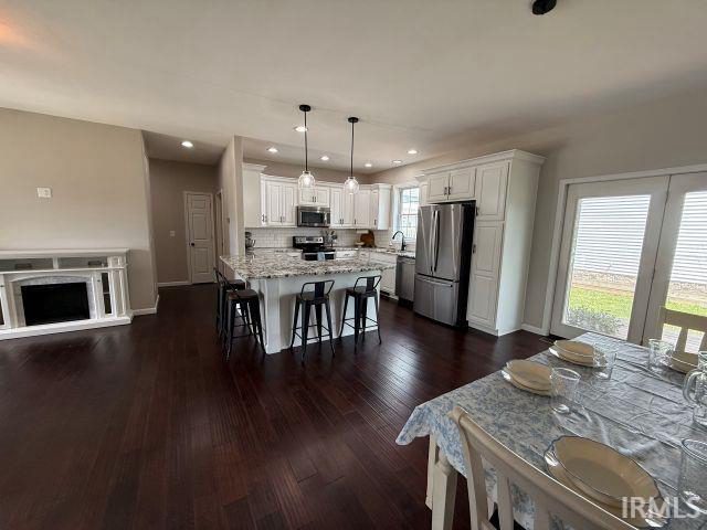 Listing Image 5