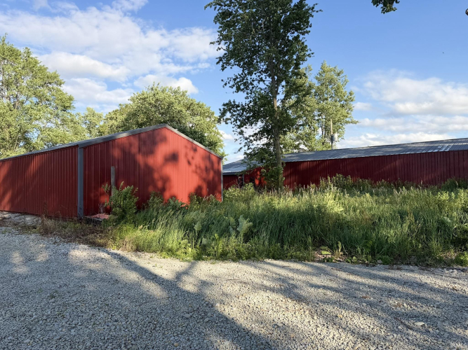 Listing Image 37