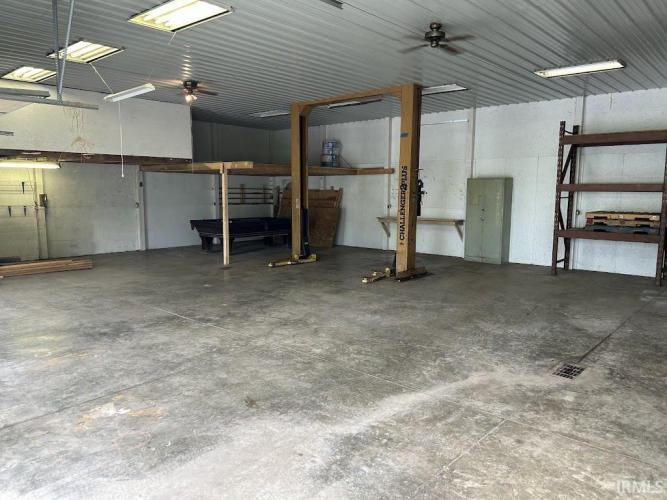 Listing Image 5