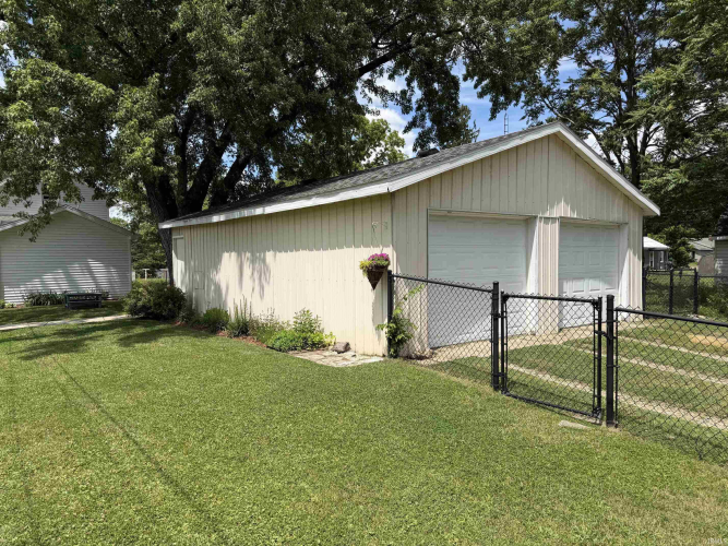 Listing Image 15