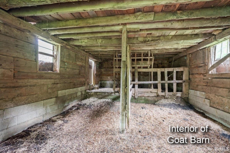 Listing Image 18