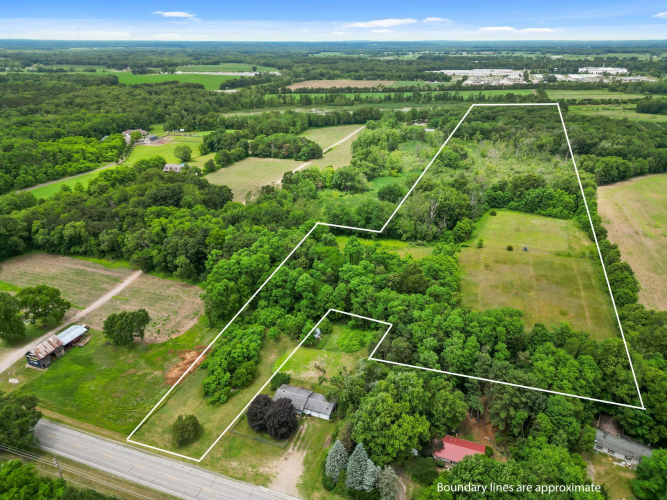 Listing Image 3