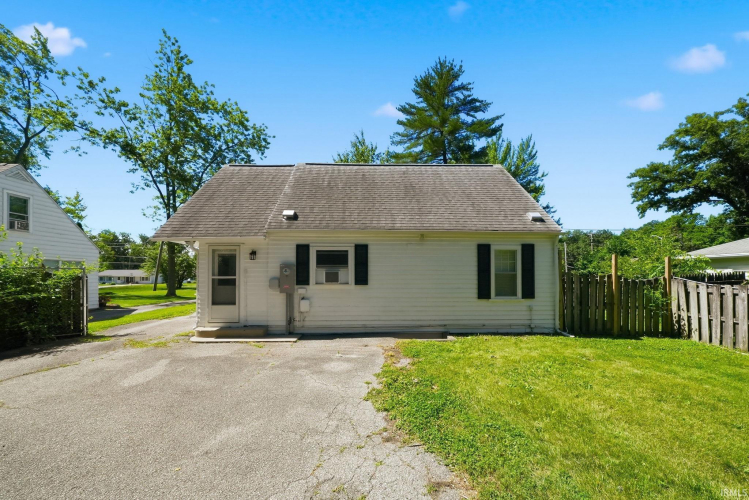 Listing Image 29