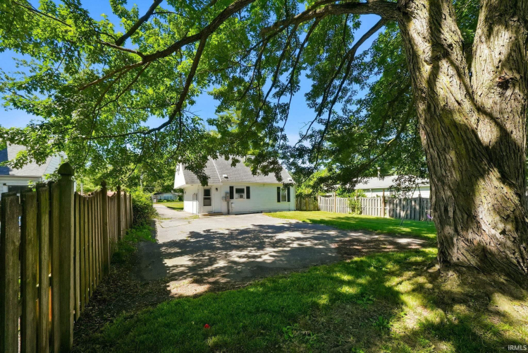 Listing Image 33