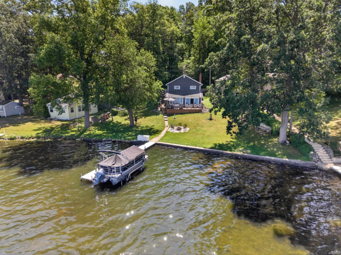 Listing Image 6