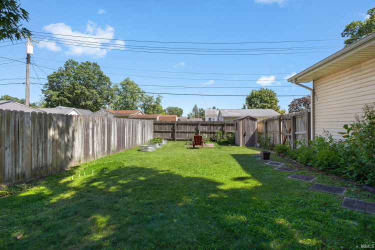 Listing Image 19