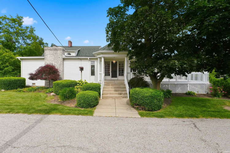 Listing Image 3