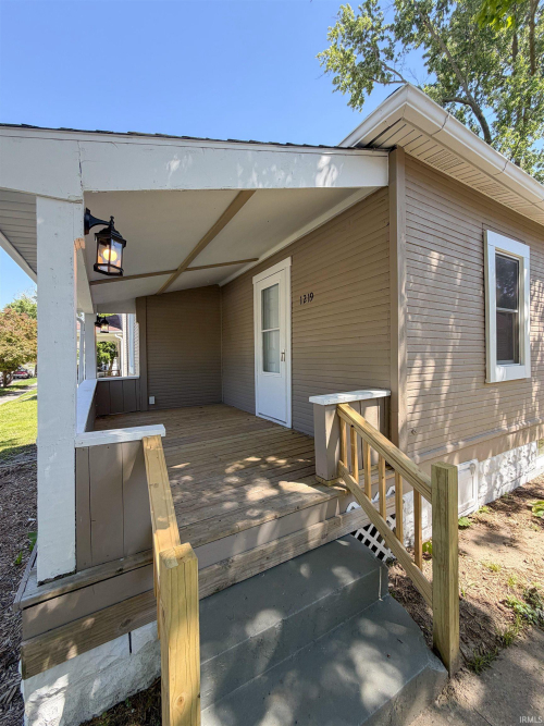 Listing Image 3