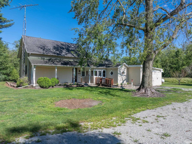 Listing Image 4