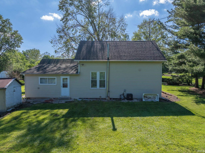 Listing Image 5