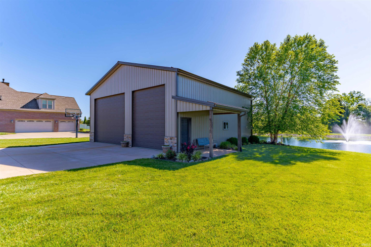 Listing Image 43