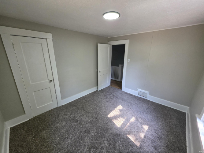 Listing Image 28