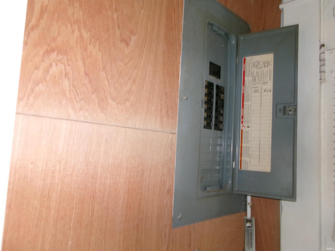 Listing Image 15