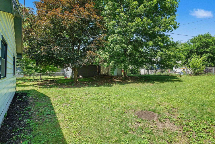 Listing Image 24