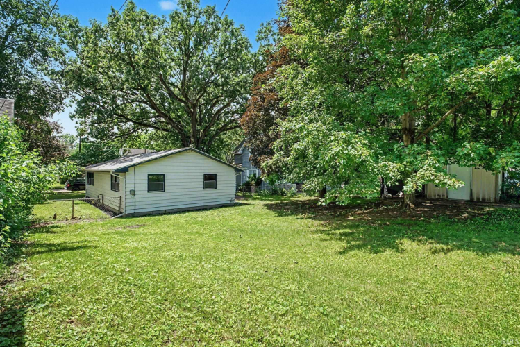 Listing Image 25