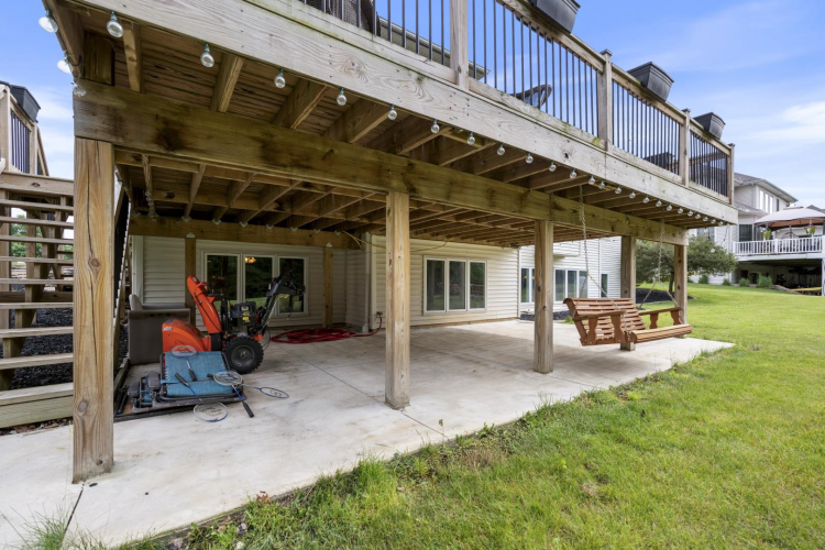 Listing Image 44