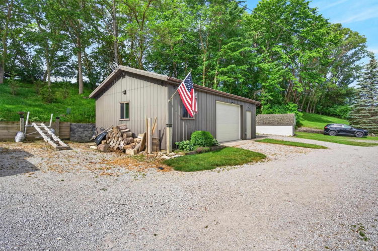 Listing Image 37