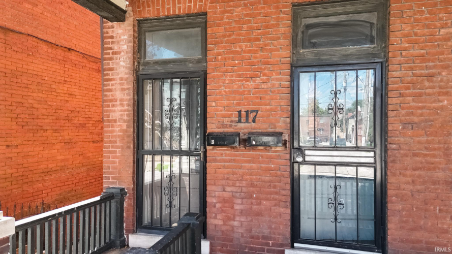 Listing Image 3