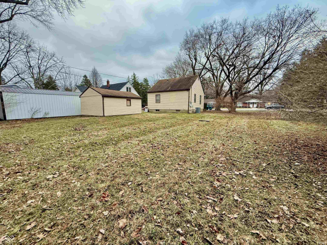 Listing Image 17