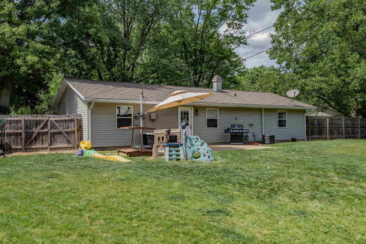 Listing Image 24