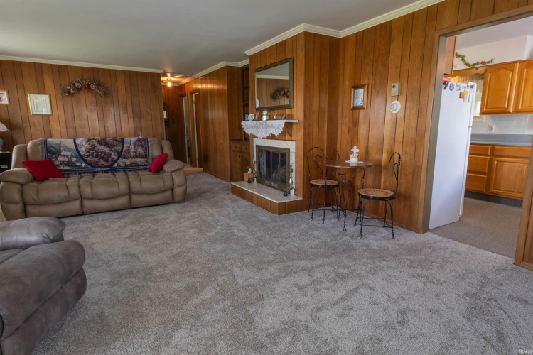 Listing Image 17