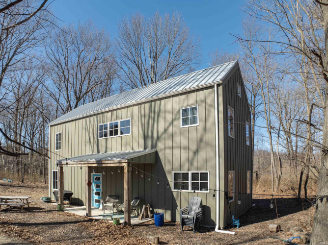 Listing Image 11
