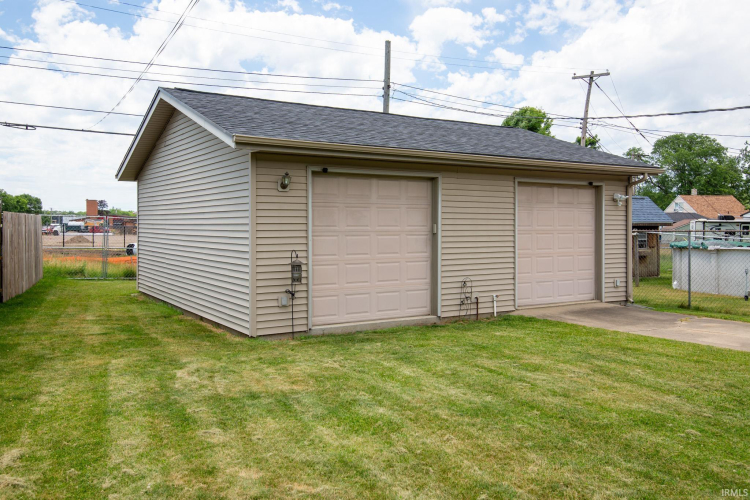 Listing Image 28